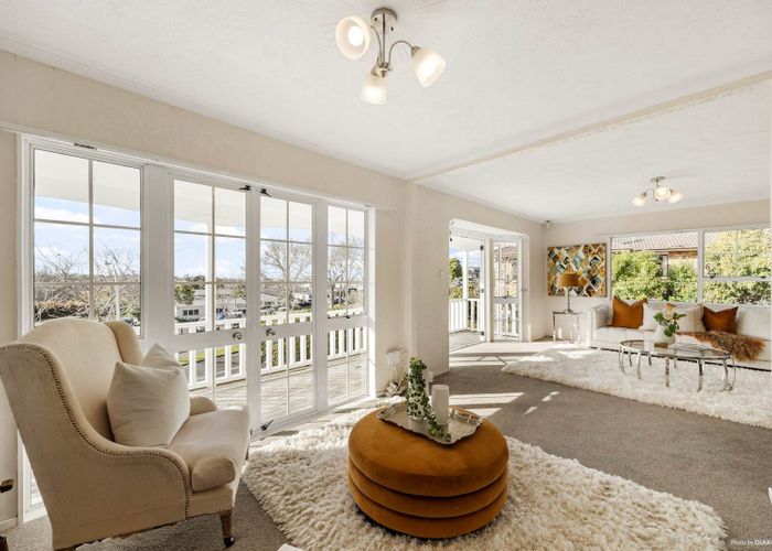  at 22 Sunnyview Avenue, Shelly Park, Manukau City, Auckland