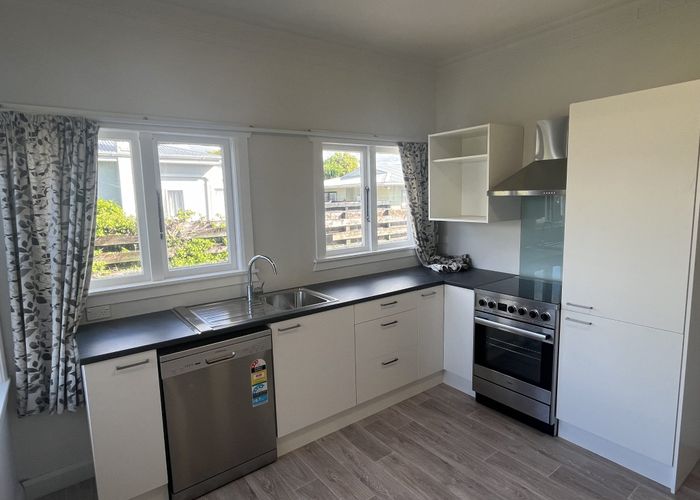  at 422 Botanical Road, West End, Palmerston North