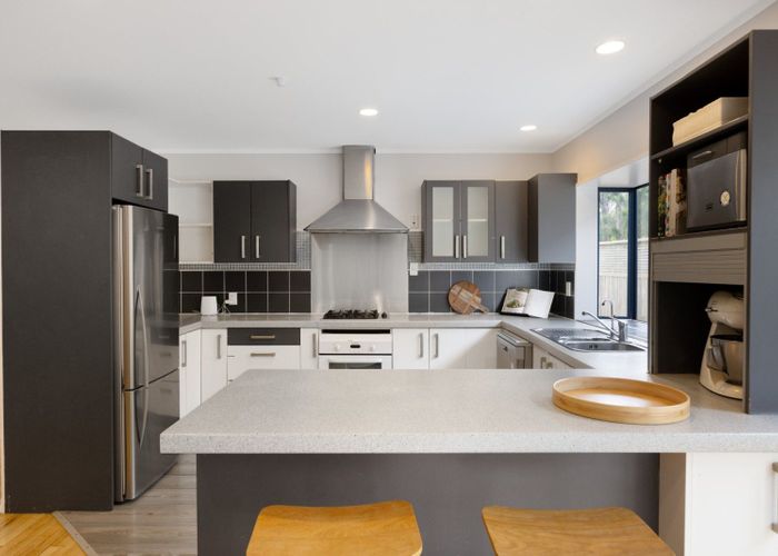  at 415 Welcome Bay Road, Welcome Bay, Tauranga
