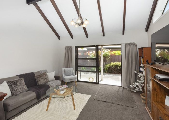  at 1/10 Parr Place, Ilam, Christchurch