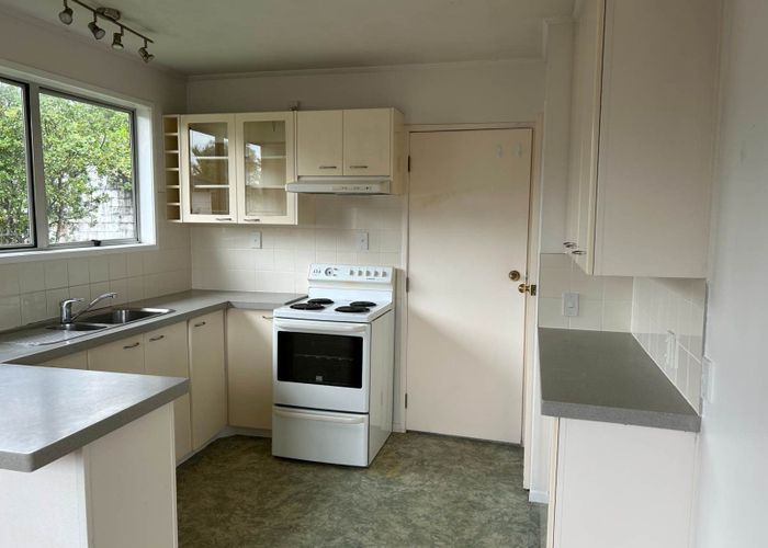  at 1/34 Darren Crescent, Half Moon Bay, Manukau City, Auckland