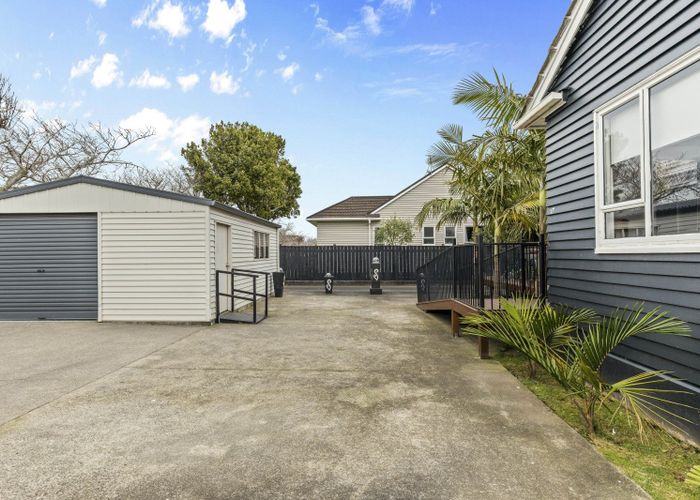  at 17 Exeter Street, Brooklands, New Plymouth, Taranaki