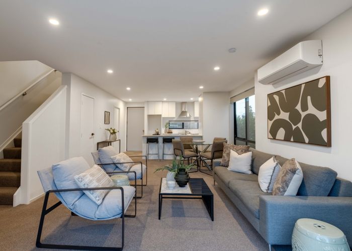  at 7/7 Allen Road, Mount Wellington, Auckland