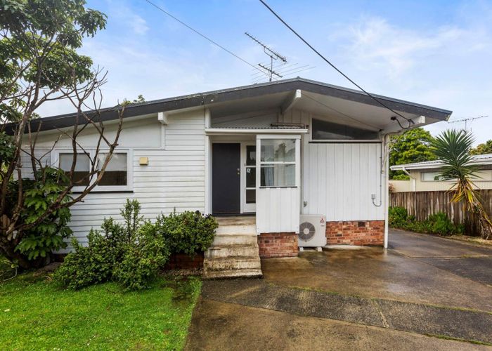  at 12 Paramu Avenue, Birkdale, North Shore City, Auckland