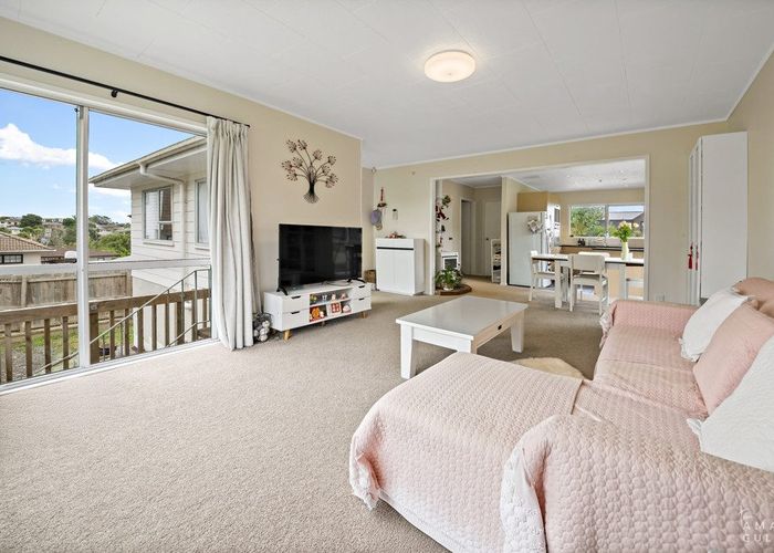  at 1B Glenbury Place, Massey, Waitakere City, Auckland