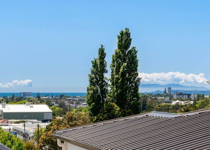  at 7  Cheryl Place, Hillcrest, North Shore City, Auckland