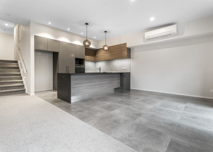  at 8 Gateway Avenue, Beachlands, Manukau City, Auckland