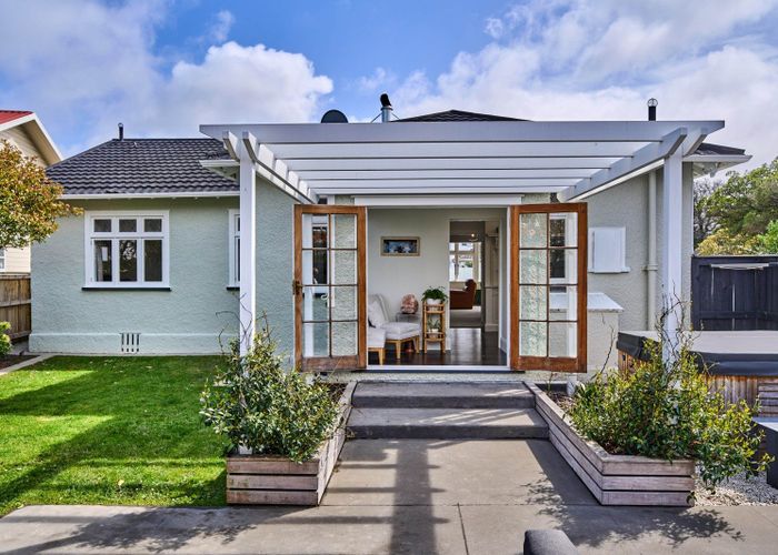  at 6 Penrose Street, Woburn, Lower Hutt