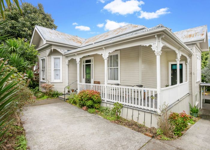  at 16 Sandringham Road, Mount Eden, Auckland