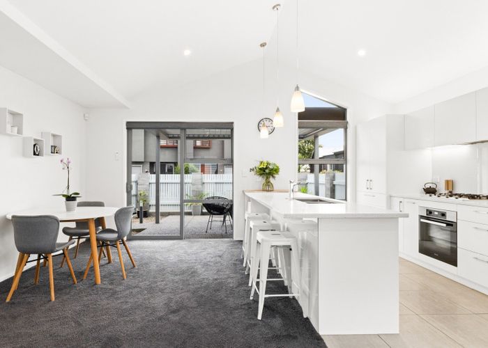  at 5 Winston Lane, Ahuriri, Napier