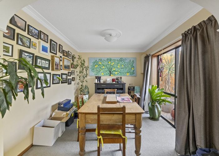  at 37 Porterfield Street, Macandrew Bay, Dunedin, Otago