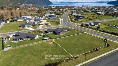  at 2 Lancewood Way, Kinloch, Taupo