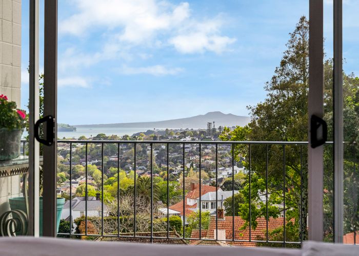  at 7/14 Portland Road, Remuera, Auckland