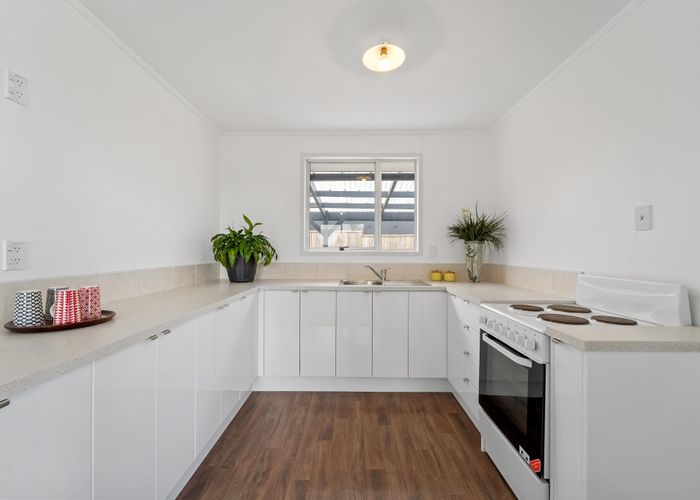  at 38 Donovan Ave, Massey, Waitakere City, Auckland