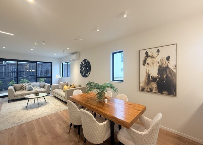  at 5/61 Ridge Road, Howick, Manukau City, Auckland