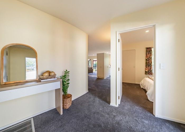  at 1/48 Whitemans Road, Silverstream, Upper Hutt