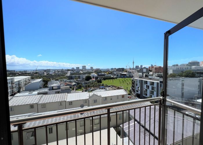  at 5C/4 Rendall Place, Eden Terrace, Auckland
