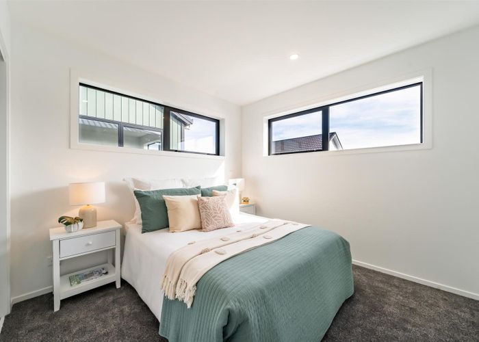  at 2/8 Victoria Street, Ebdentown, Upper Hutt, Wellington