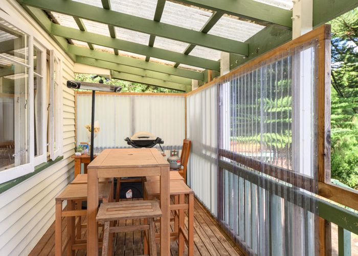  at 18A Verbena Road, Birkdale, North Shore City, Auckland