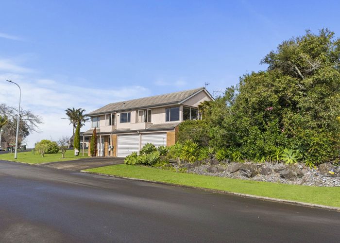  at 2 Fairsea Place, Lynfield, Auckland