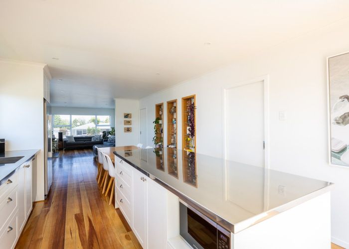  at 10 Margaret Place, Merrilands, New Plymouth