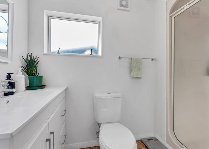  at 1/42A Forest Hill Road, Henderson, Waitakere City, Auckland