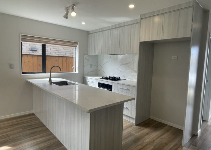  at 6 Softwood Avenue, Takanini, Papakura, Auckland