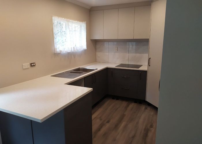  at 9 Ryehill Close, New Lynn, Waitakere City, Auckland