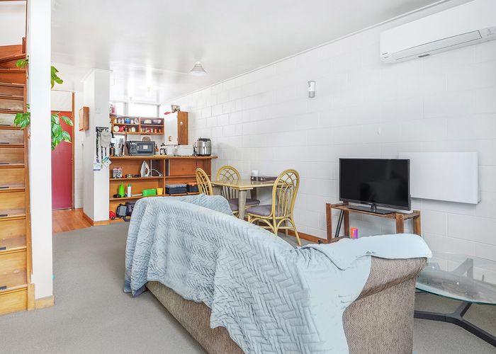  at 5/1 Coates Street, Hamilton East, Hamilton