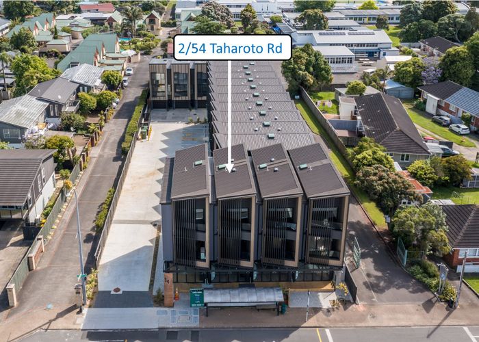  at 2/54 Taharoto Road, Takapuna, North Shore City, Auckland