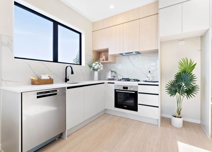 at 33 Paretao Street, Massey, Waitakere City, Auckland
