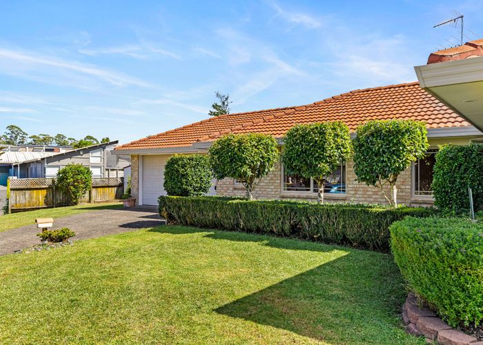  at 3 Swanson Oaks, Swanson, Waitakere City, Auckland