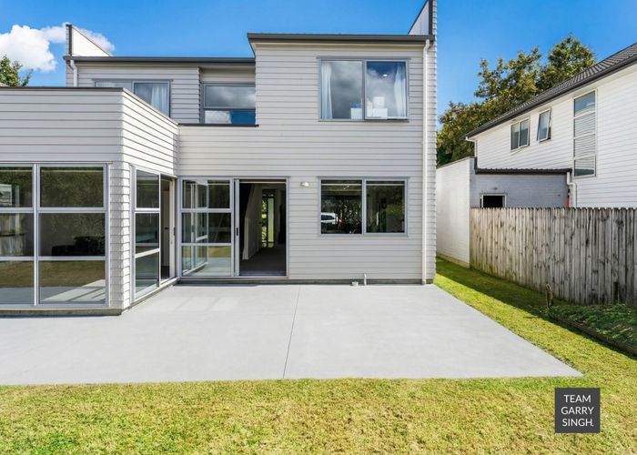  at 30 Phar Lap Crescent, Takanini, Papakura, Auckland