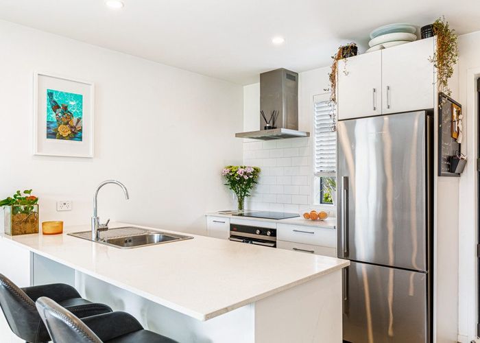  at 3/60 Hepburn Road, Glendene, Waitakere City, Auckland