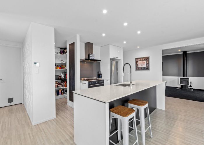  at 4 Quail Court, Pyes Pa, Tauranga