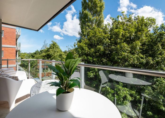 at 4 Wagener Place, Mount Albert, Auckland City, Auckland