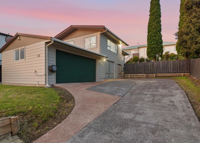  at 40 Glenbervie Crescent, Massey, Waitakere City, Auckland