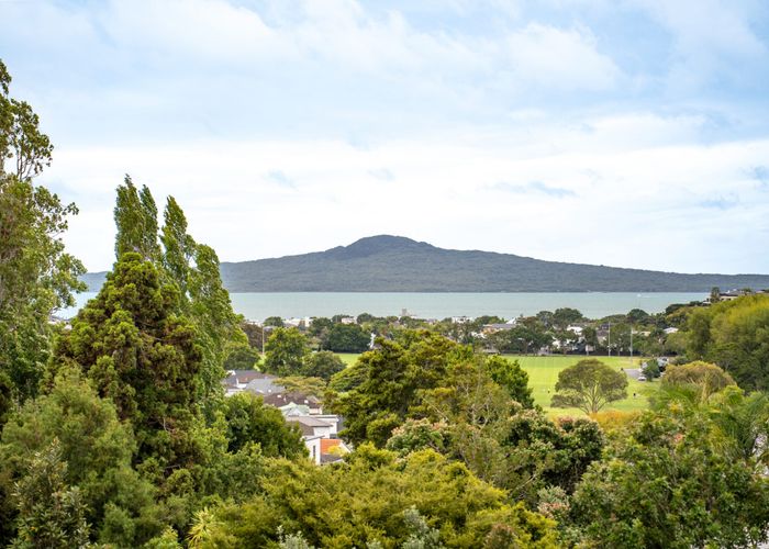  at 1/31 Hopkins Crescent, Kohimarama, Auckland City, Auckland