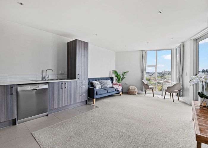  at 405/1 Rose Garden Lane, Albany, North Shore City, Auckland
