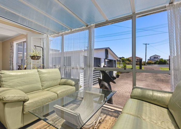  at 9 Roy Terrace, Moturoa, New Plymouth, Taranaki