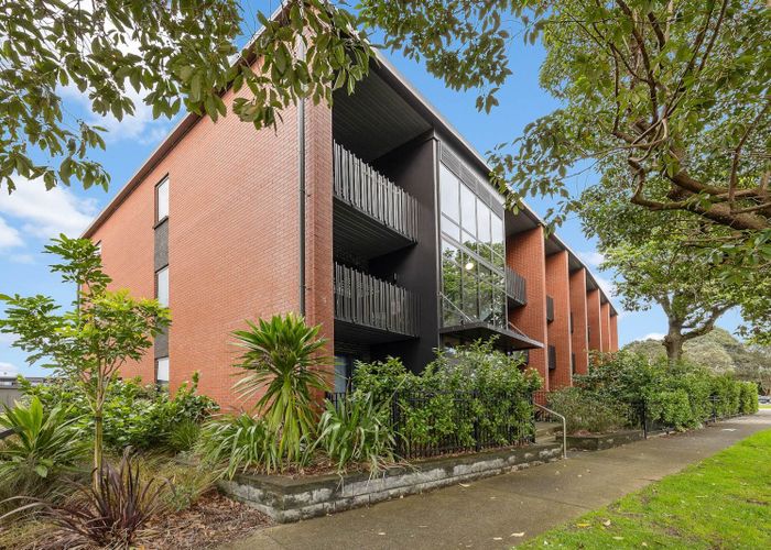  at 202/7B Hinaki Street, Point England, Auckland City, Auckland
