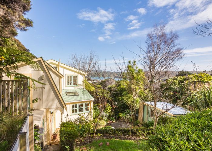  at 28 Kiriwai Road, Paremata, Porirua