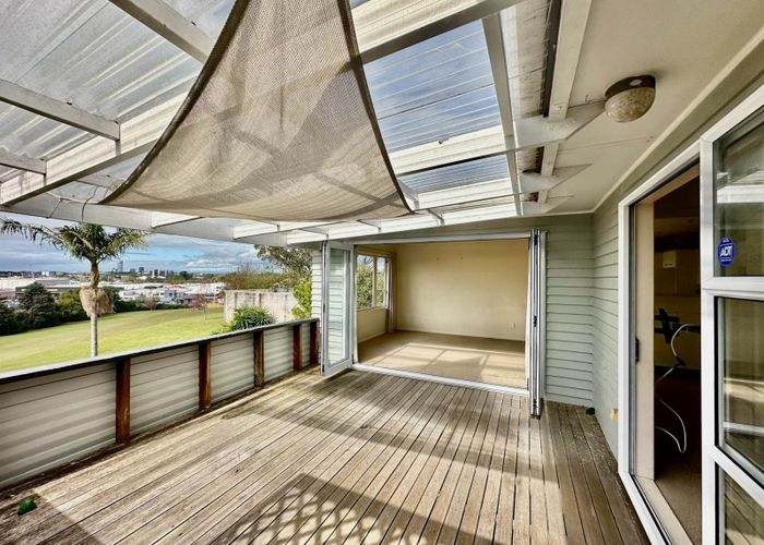  at 43 Bruce Road, Glenfield, Auckland