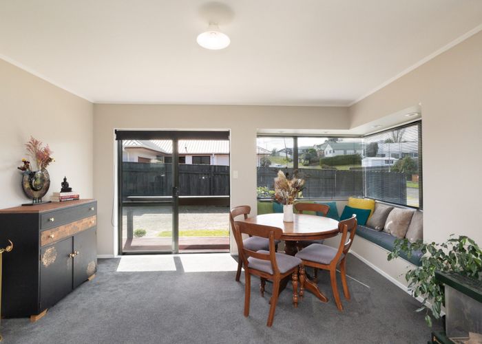  at 5 Lydia Place, Kelvin Grove, Palmerston North