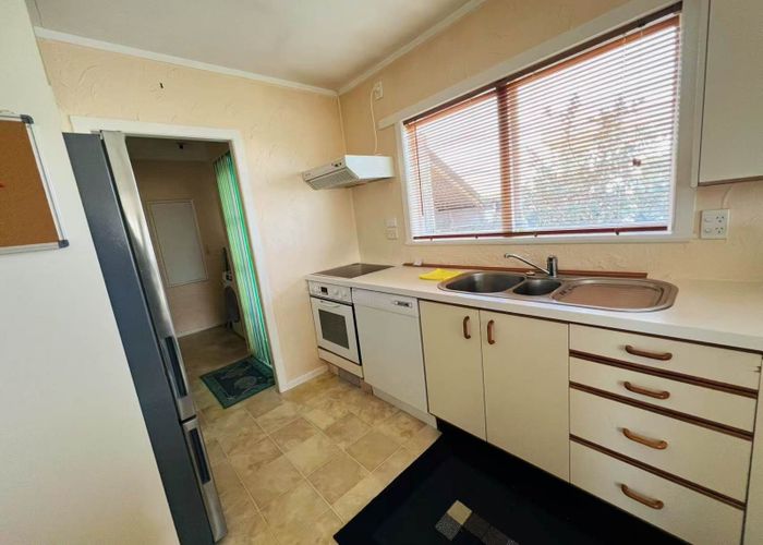  at 23 Ellesmere Crescent, Pakuranga Heights, Manukau City, Auckland