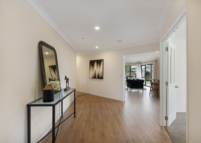  at 15 Glencullen Place, Dannemora, Auckland