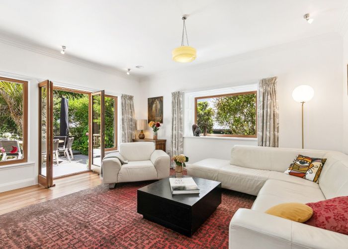  at 60 Glen Road, Kelburn, Wellington