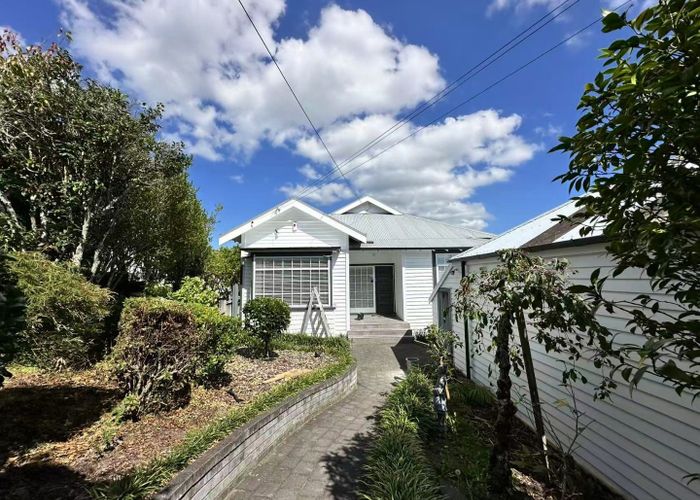  at 8 Spencer Street, Remuera, Auckland City, Auckland