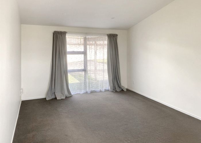  at 1/2 Vera Road, Te Atatu South, Waitakere City, Auckland