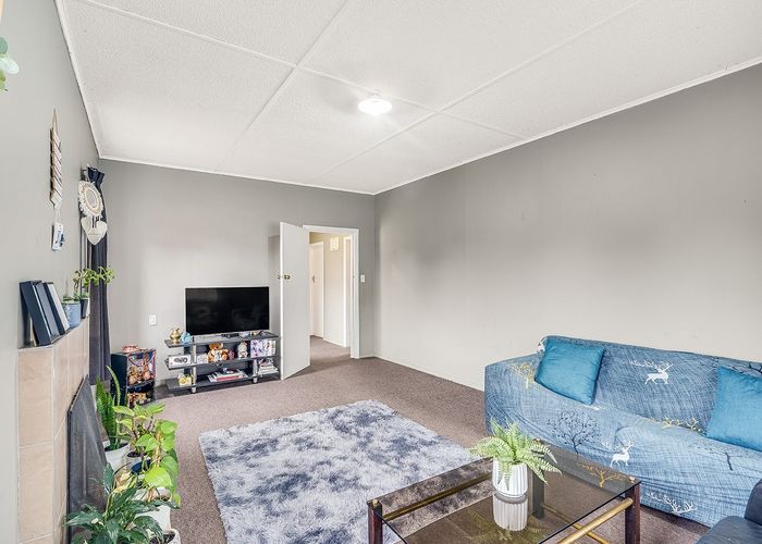  at 221 Fox Street, Hamilton East, Hamilton, Waikato